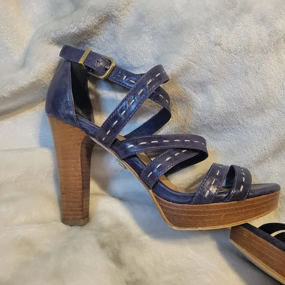 UGG Navy Leather Strappy Heels - Picture 5 of 14